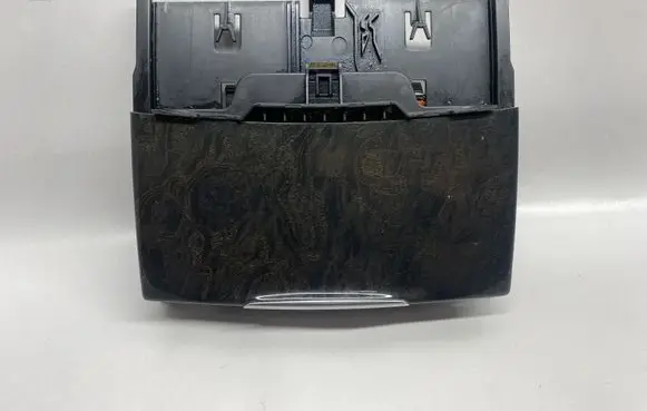 Mercedes-Benz CLS C218 X218 Car ashtray A2186800750 00009051