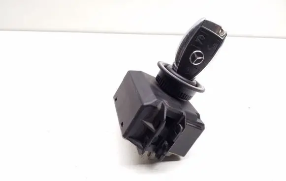 Mercedes-Benz E C207 W207 Ignition lock A2189054701