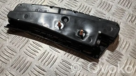Mercedes-Benz A W177 Seat airbag 2018001