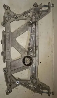 Volkswagen PASSAT B8 Front subframe 8S8L8110
