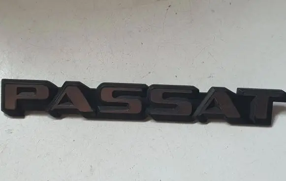 Volkswagen PASSAT B2 Rear loading door model letters 321853687