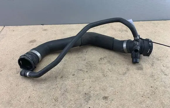 BMW X3 F25 Coolant pipe/hose 8513605 17128513605 17128571605