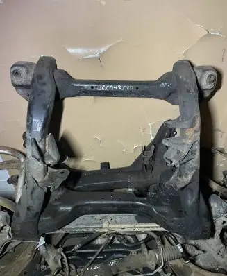 Jeep Grand Cherokee (WK) Front subframe