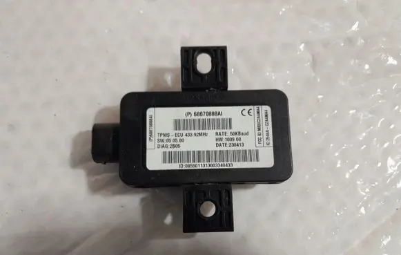 Fiat 500 Tire pressure sensor 68070888AI