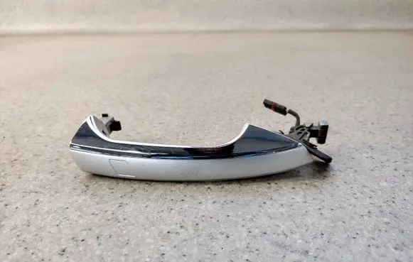 Mercedes-Benz S W221 Front door exterior handle 2217600670AOP 2217600670 A2217600670