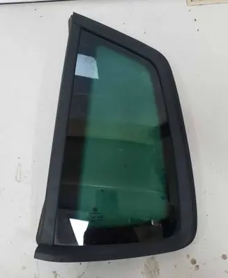 Volkswagen Golf VII Rear side window 43R001595 E00021