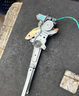 KIA Carens I Rear door window regulator with motor XH504PO