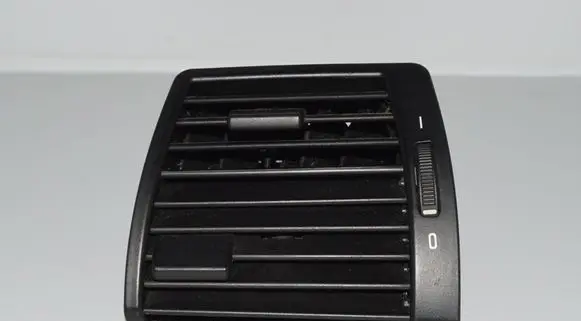 BMW X5 E53 Dashboard side air vent grill/cover trim 8402215
