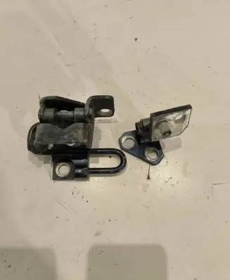 Volkswagen Golf V Rear door hinge set 1K9833402B A062674 1808