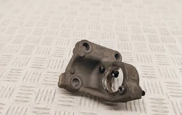Citroen C3 Aircross Driveshaft support bearing bracket 9680276880