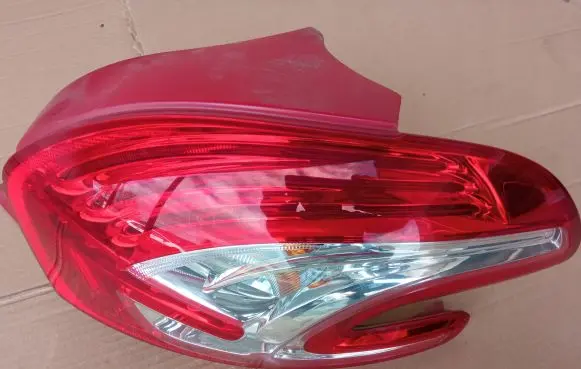 Peugeot 208 Rear/tail lights 9672628380