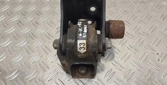 Toyota Corolla Verso AR10 Engine mount bracket