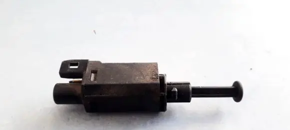 Volkswagen Golf II Other relay 191945515
