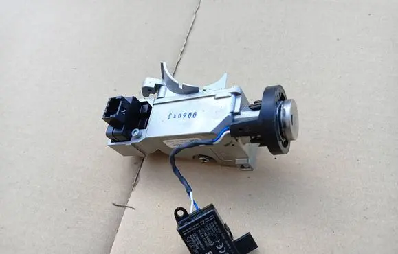 Opel Astra K Ignition lock 39228688 11740110266