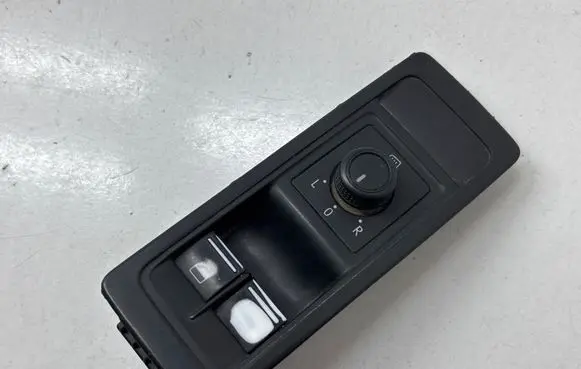 Volkswagen Transporter - Caravelle T6 Wing mirror switch 7E1959565J 0286