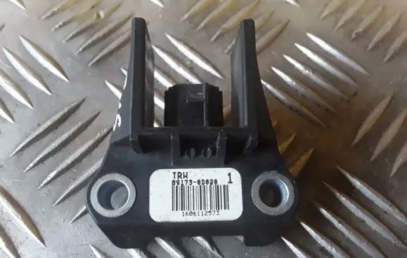 Toyota Yaris Airbag deployment crash/impact sensor 891730D020