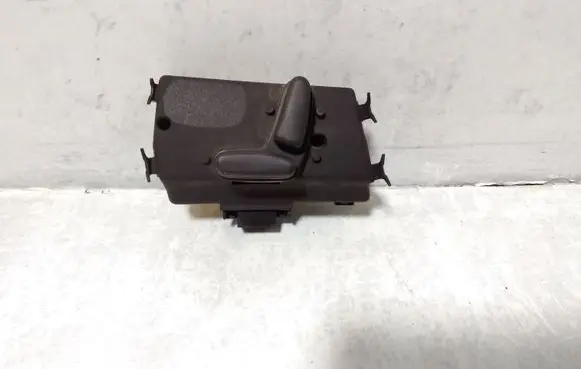 Chrysler Pacifica Seat control switch 0YD08TRMAB