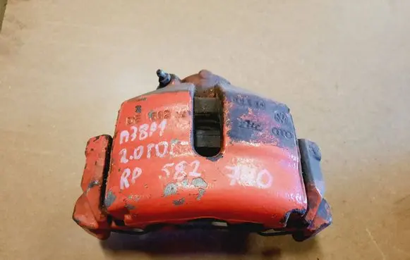 Front brake caliper