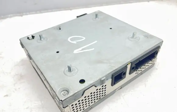 Mercedes-Benz E W211 Sound amplifier A2118706689