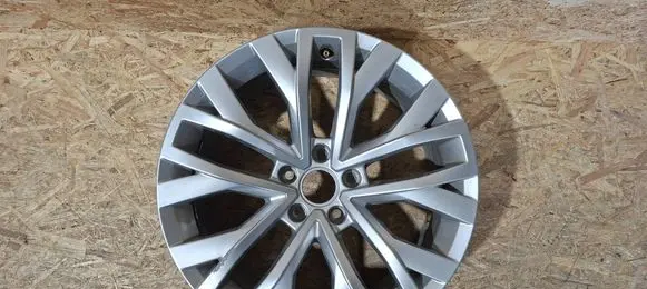 Volkswagen Touareg III R18 alloy rim 760601025T C01286