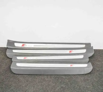 Audi Q7 4L sill trim set (inner) 4L0853375F 4L0853376F