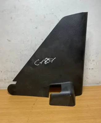 Mercedes-Benz Vito Viano W447 Front door card panel trim A4476800906 C1851