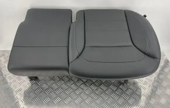 Mercedes-Benz GLE AMG (W166 - C292) Rear seat