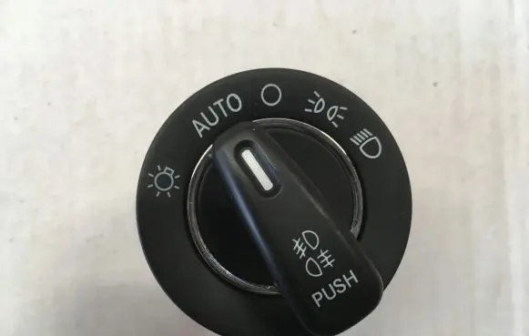 Maserati Levante Light switch 68240387AC