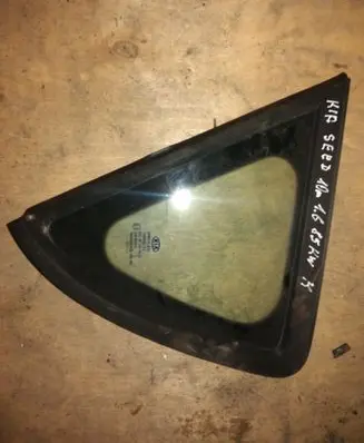 KIA Ceed Rear side window