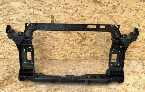 Hyundai Tucson TL Radiator support slam panel 64101D7000