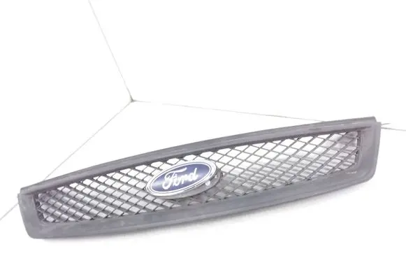 Ford Focus Front bumper upper radiator grill 4M518C436AD 4M518138AE 4M518200AJ