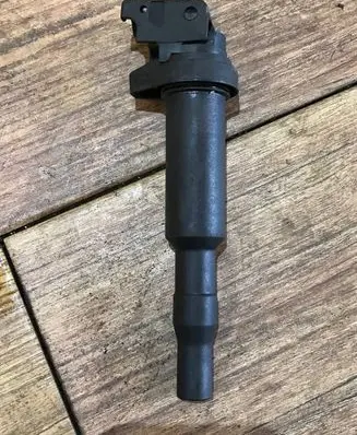 BMW X6 E71 High voltage ignition coil 8647689 0221504470 05890