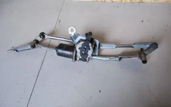 Volvo S60 Front wiper linkage and motor 09151848 14832 4011775