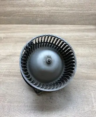 Mitsubishi Galant IX Heater fan/blower 1940001040