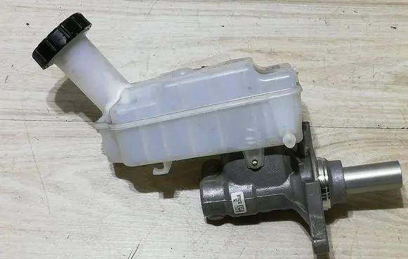 Dacia Jogger Master brake cylinder 22443B