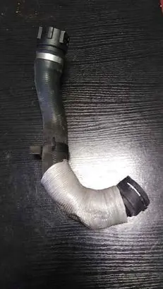 BMW 1 E81 E87 Engine coolant pipe/hose 7552404