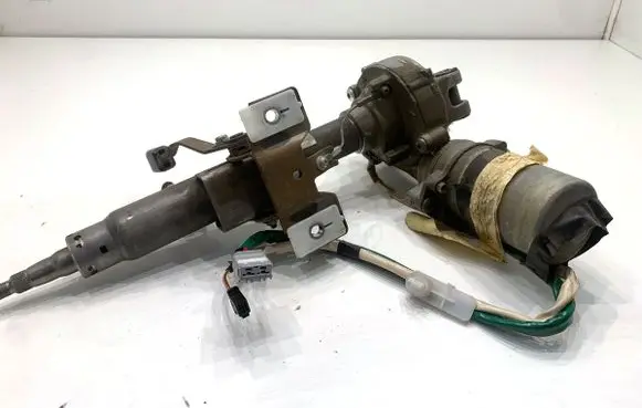 Toyota Yaris Power steering pump JJ301000740