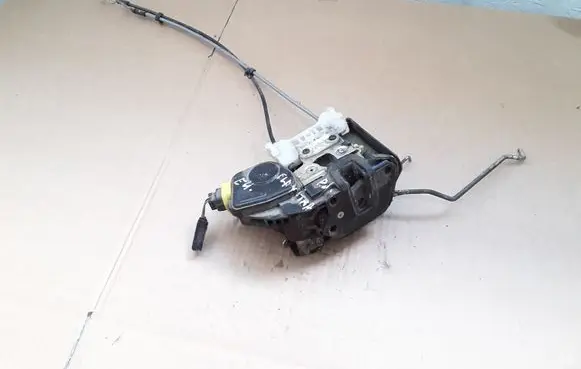 Hyundai Elantra Front door lock NOCODE