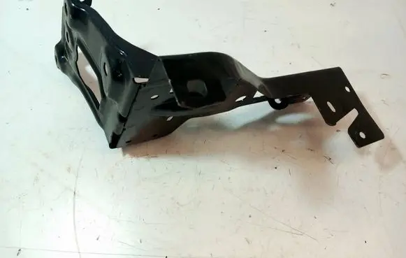 BMW 2 F45 Headlight/headlamp mounting bracket 7302531
