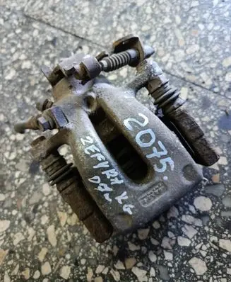 Opel Zafira B Rear brake caliper