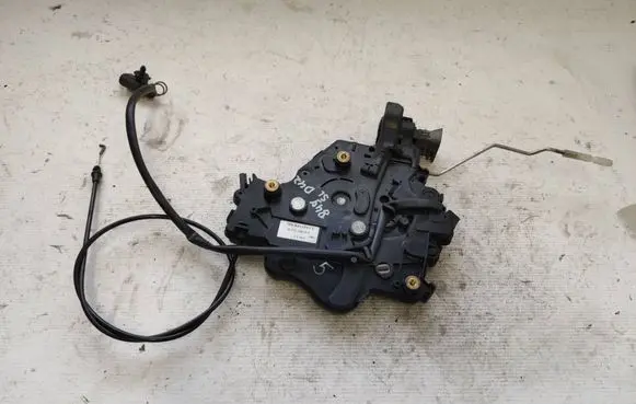 Volkswagen Transporter - Caravelle T5 Sliding door lock 7H0843654CC