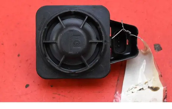 Skoda Superb B5 (3U) Horn signal 5W0951605A