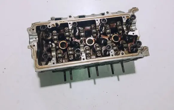 Audi A6 S6 C6 4F Engine head 