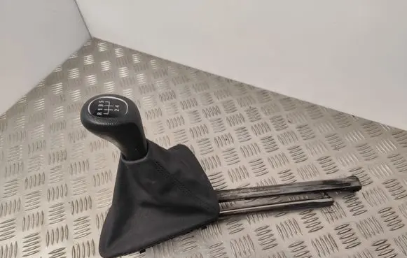 BMW 1 E81 E87 Gear lever shifter trim leather/knob 7525722