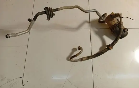 Volkswagen PASSAT B5 Air conditioning (A/C) air dryer 8D0260197