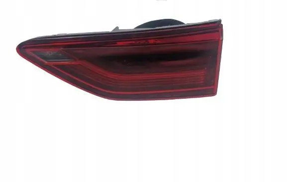 Volkswagen Golf VIII Tailgate rear/tail lights 5H0945094C