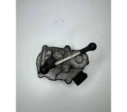 Volkswagen Golf V Intake manifold valve actuator/motor 06F133482B A2C53106022 2900315980