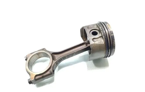 Renault Megane III Piston with connecting rod K4M858