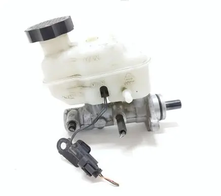 KIA Sorento Master brake cylinder