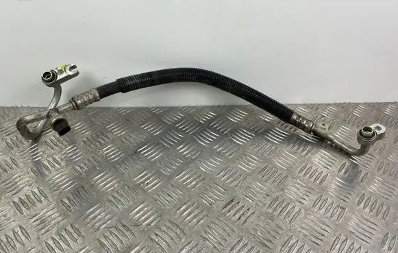 Jeep Grand Cherokee Air conditioning (A/C) pipe/hose 68161179AA